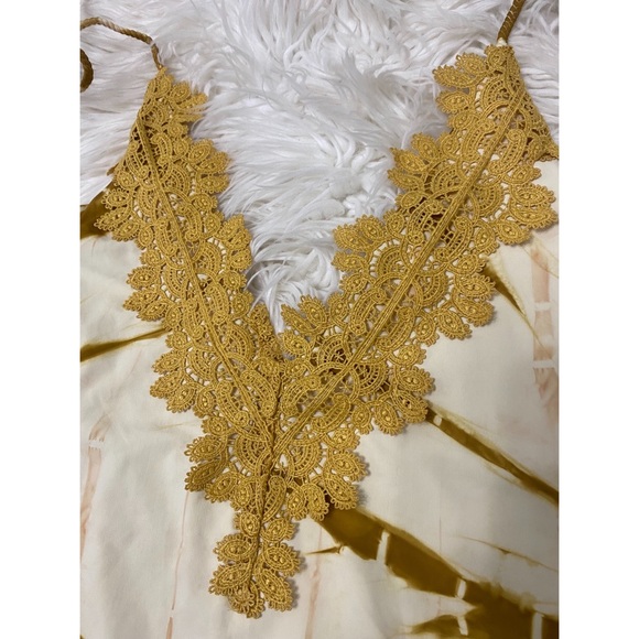 Gimmicks | Tie Dye Lace Halter V Neck Ruched Back Bodysuit Cream Mustard - Picture 4 of 14